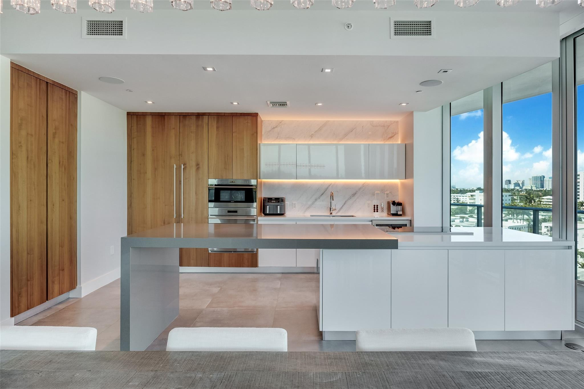 701 N Fort Lauderdale Beach Blvd 606