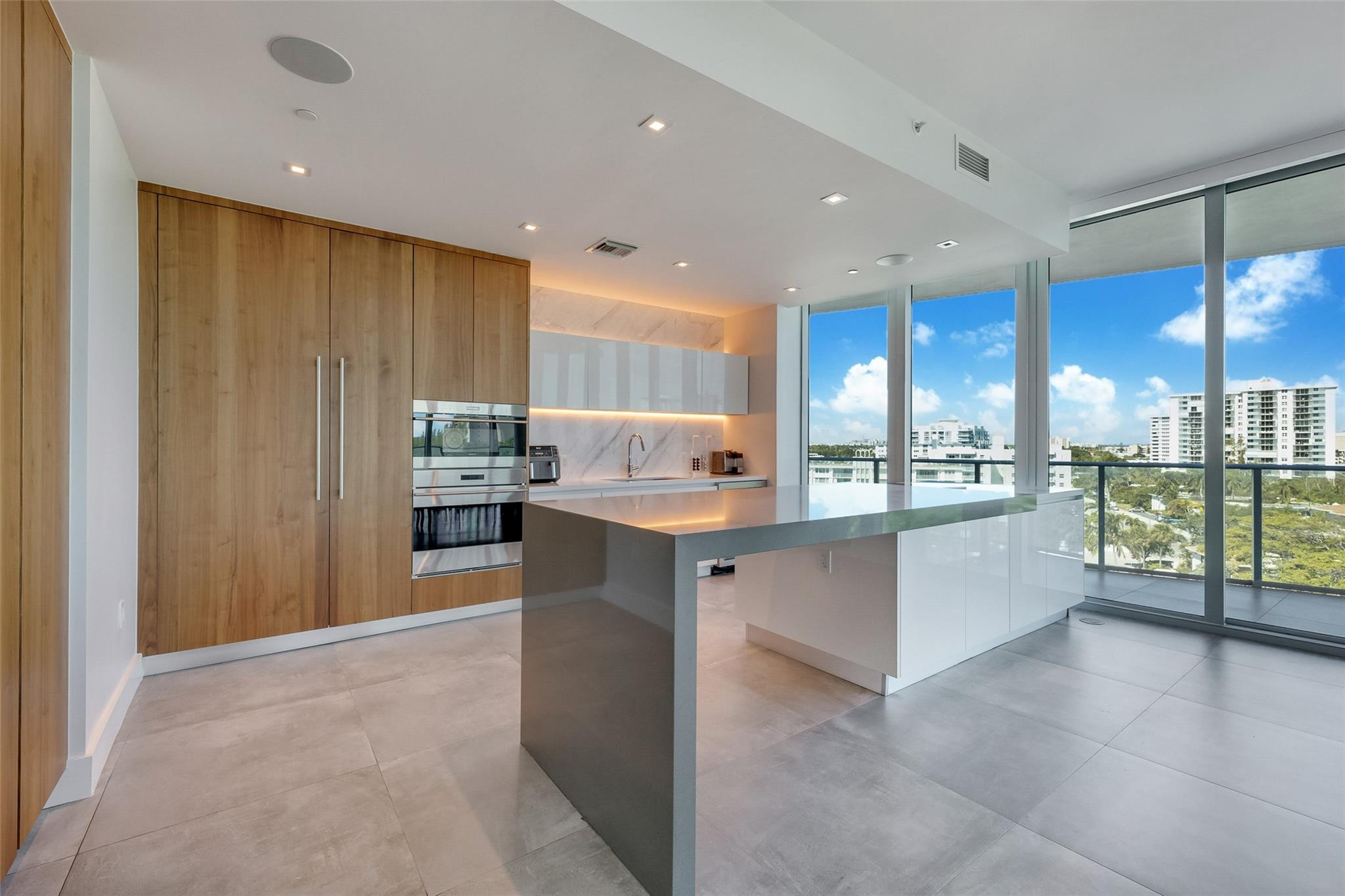 701 N Fort Lauderdale Beach Blvd 606