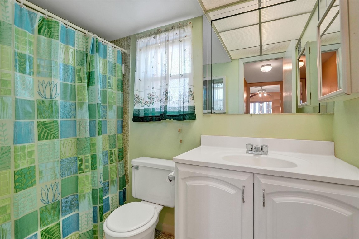 9641 Sunrise Lakes Blvd 106