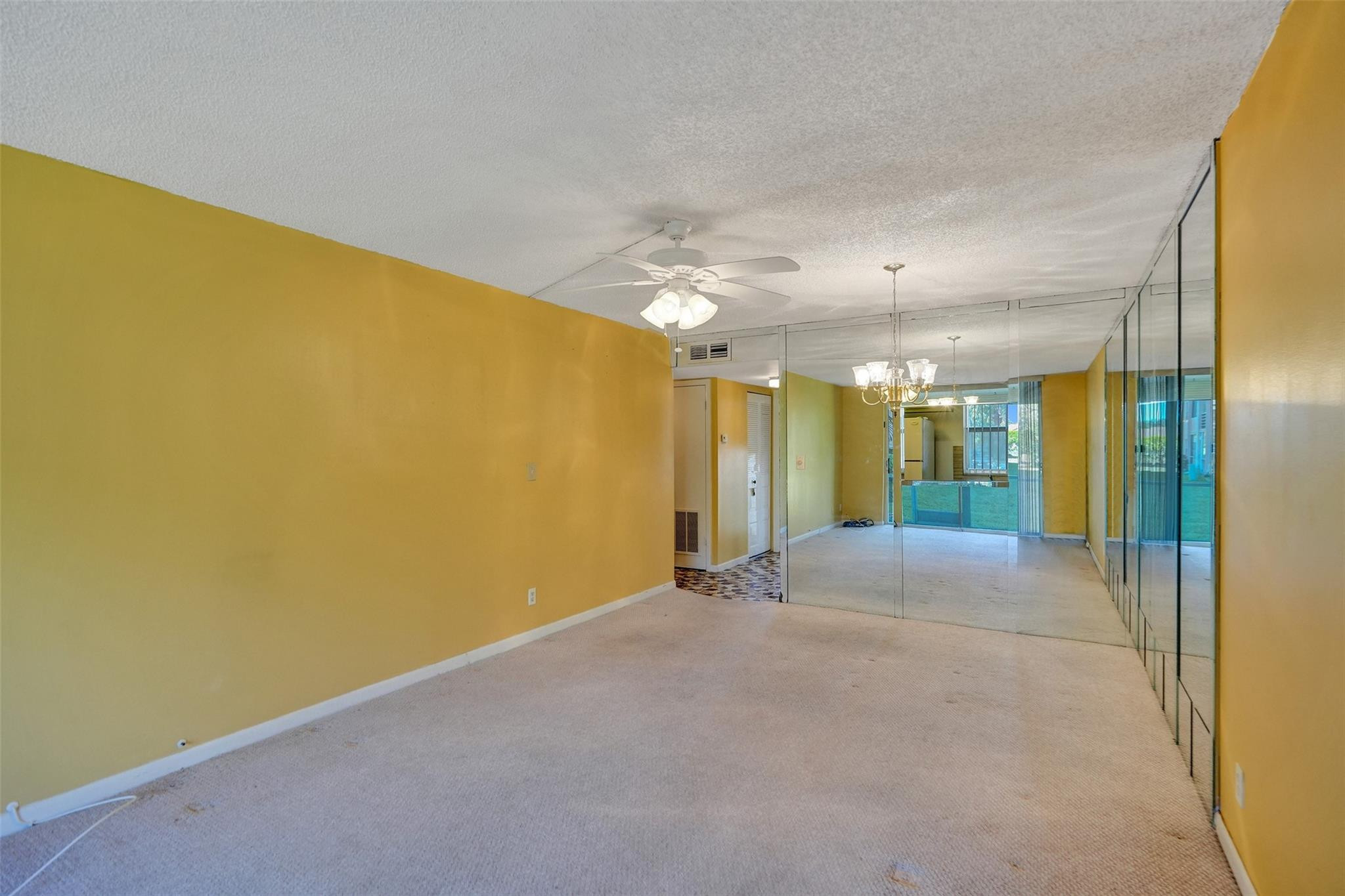 9641 Sunrise Lakes Blvd 106