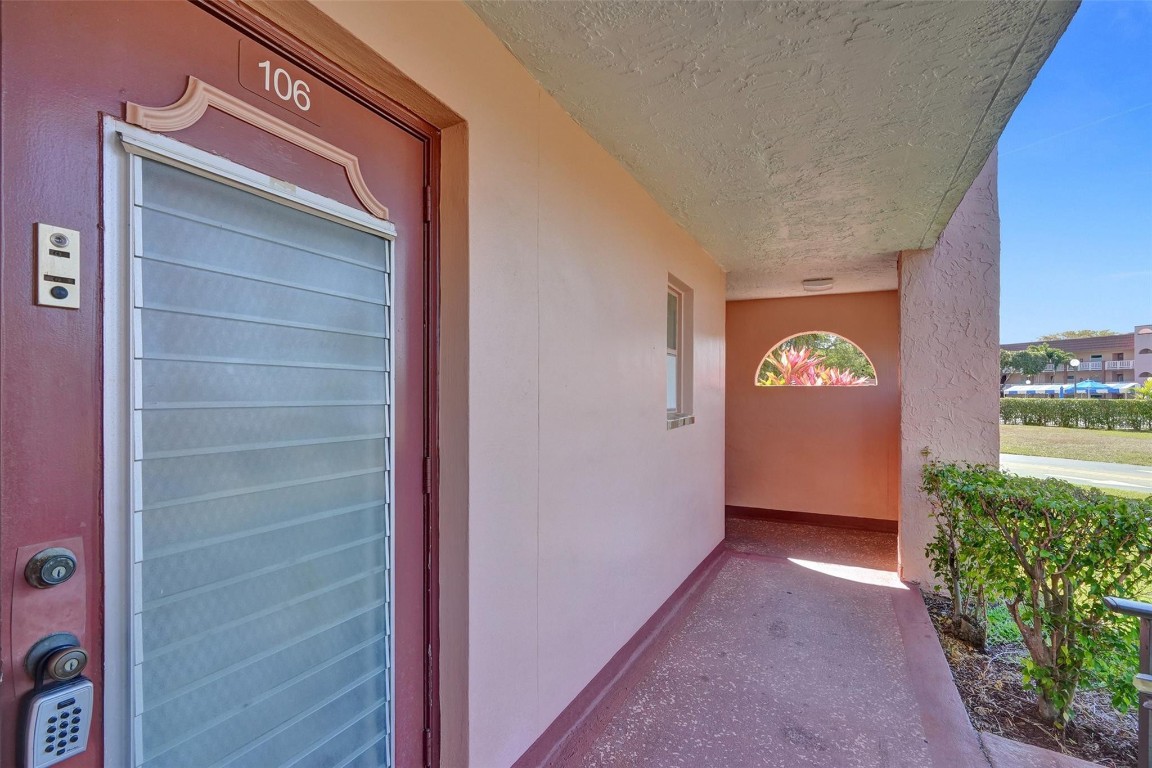 9641 Sunrise Lakes Blvd 106