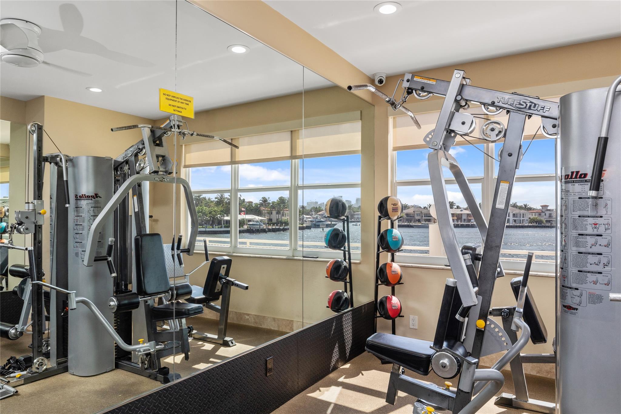 511 Bayshore Dr 410