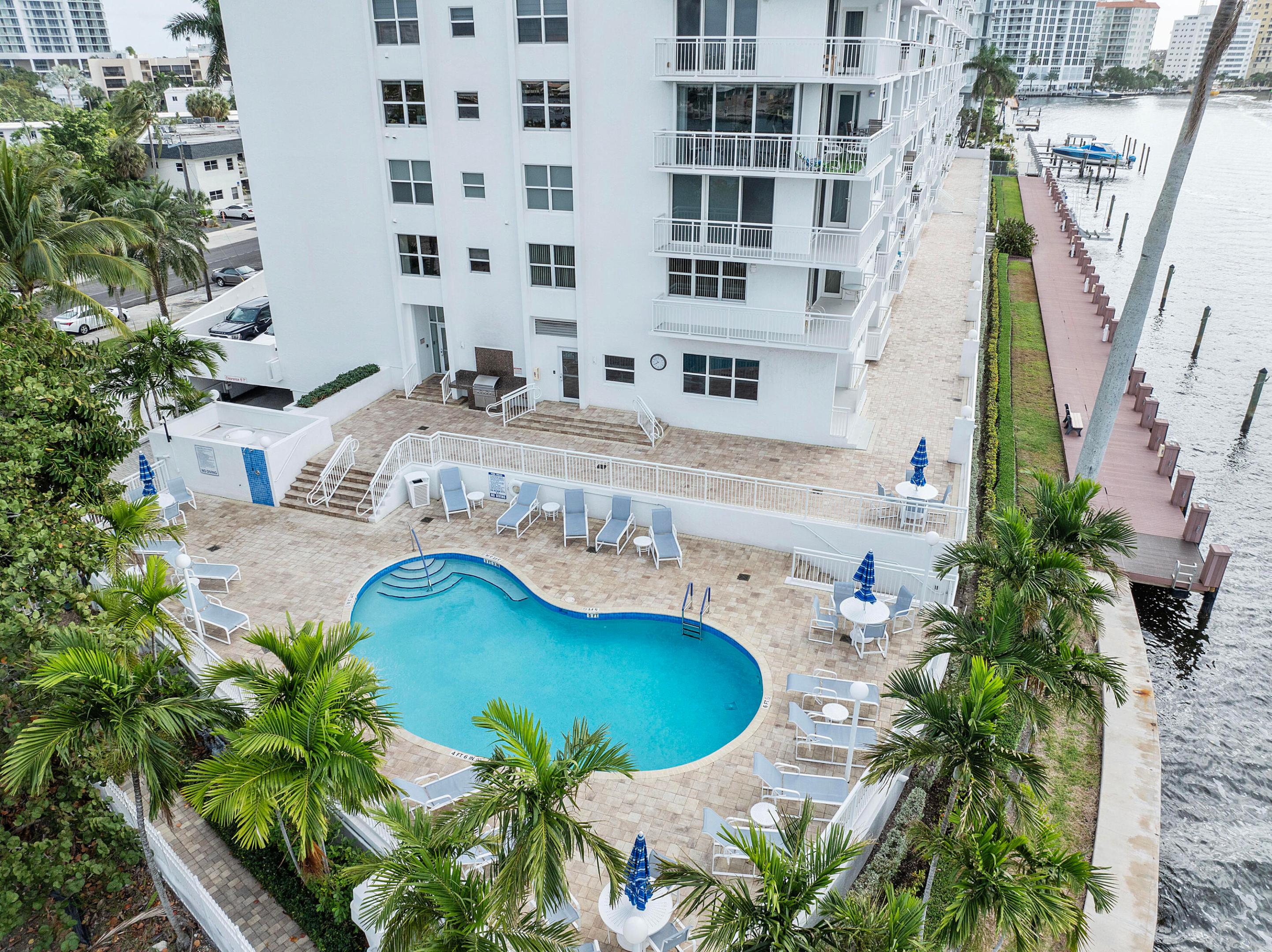 511 Bayshore Dr 410