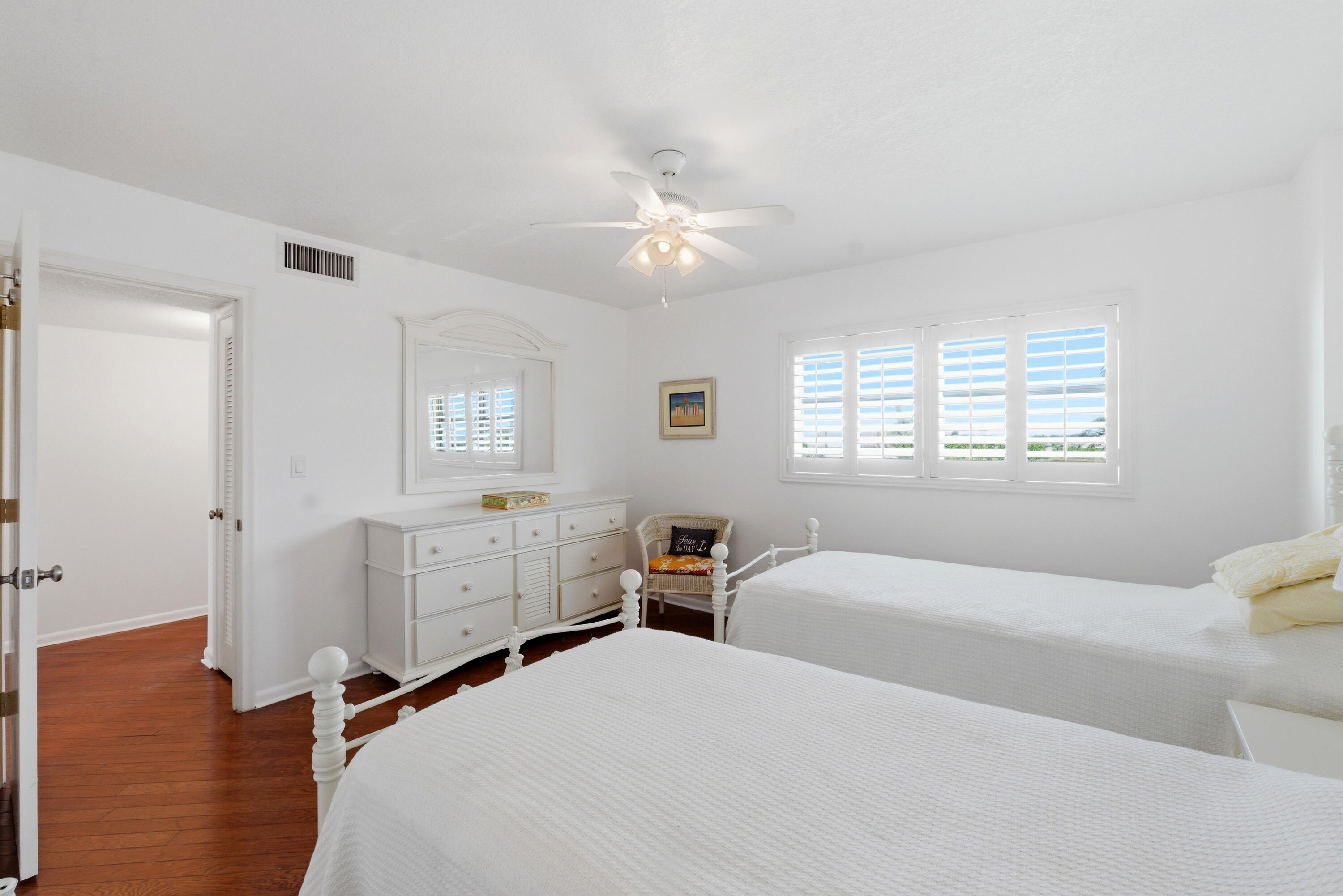 511 Bayshore Dr 410