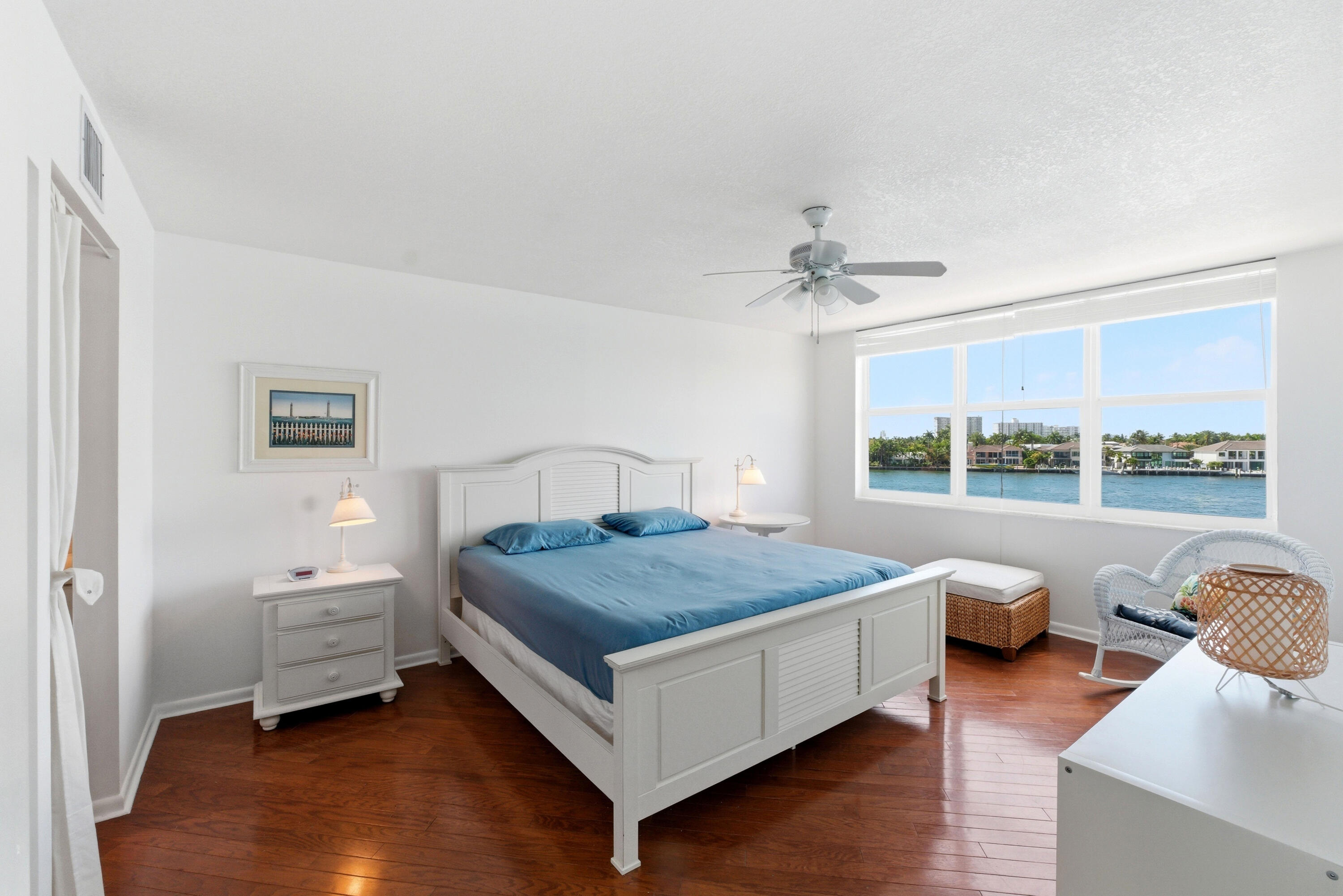 511 Bayshore Dr 410