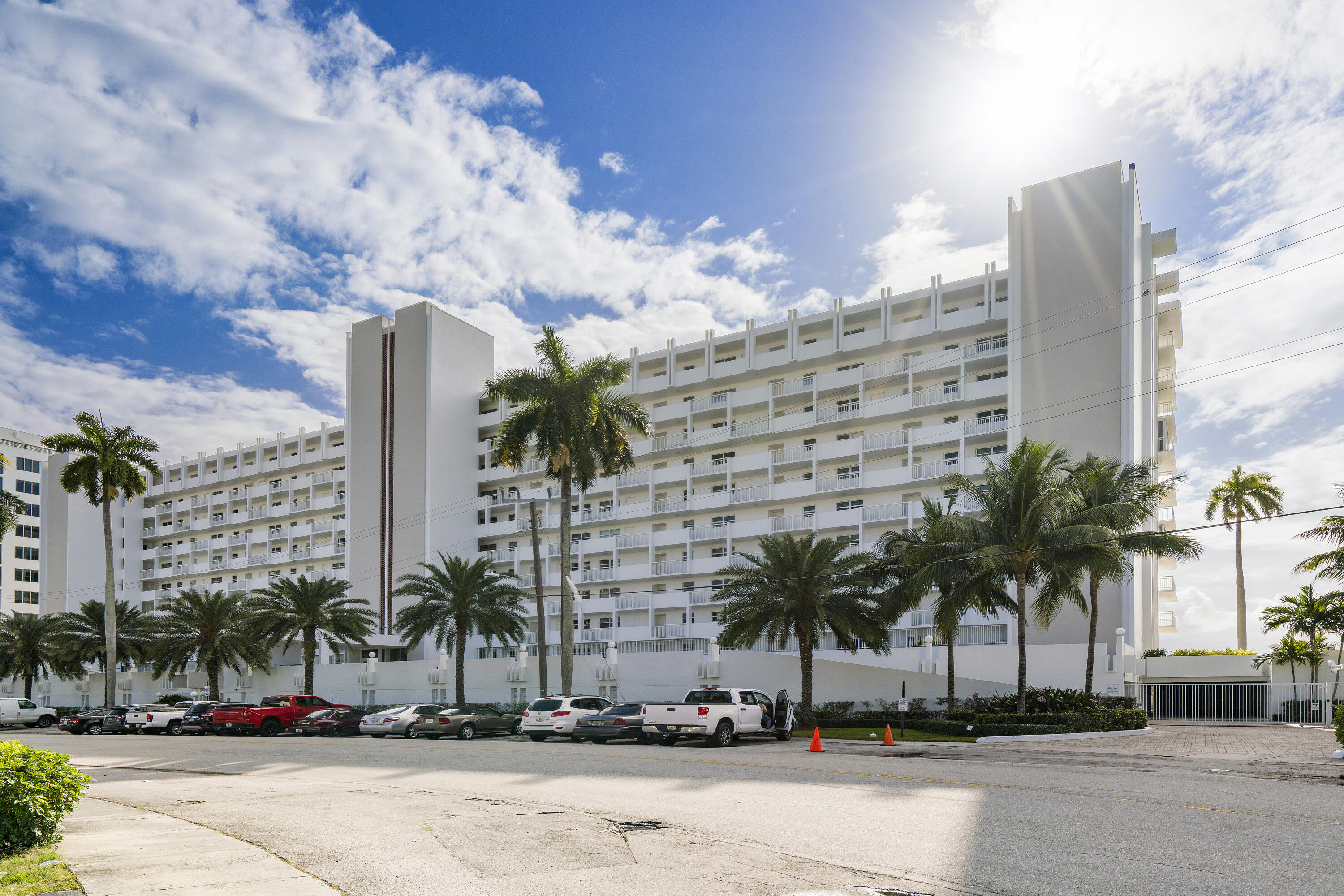 511 Bayshore Dr 410