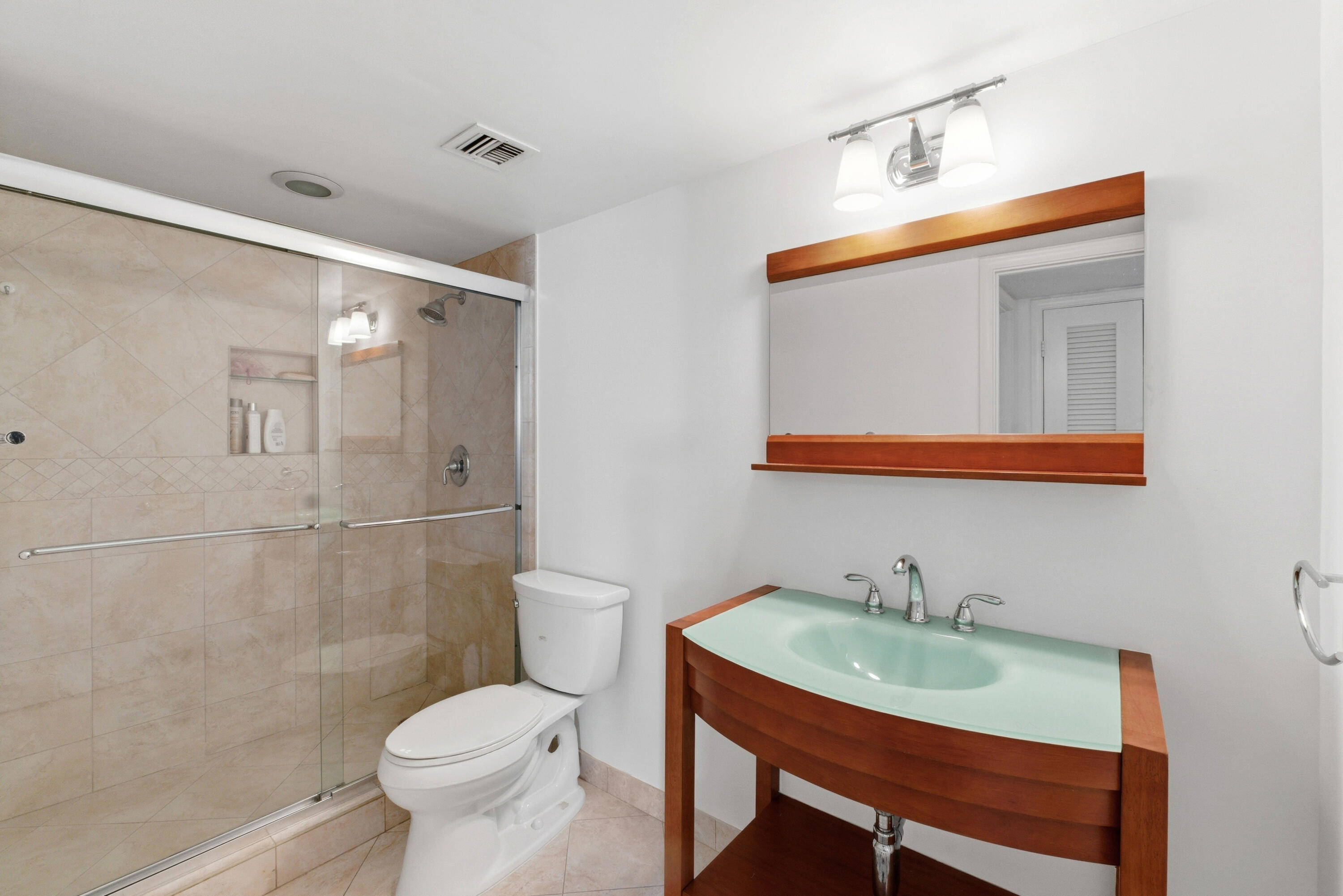 511 Bayshore Dr 410