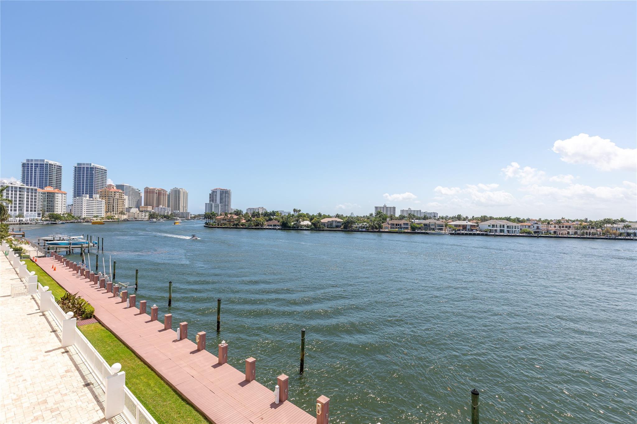 511 Bayshore Dr 410
