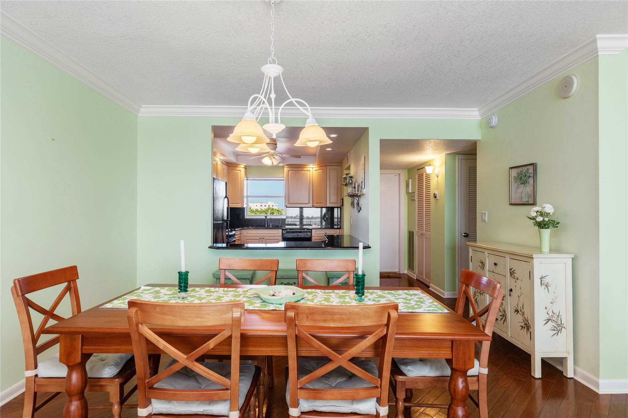 511 Bayshore Dr 410