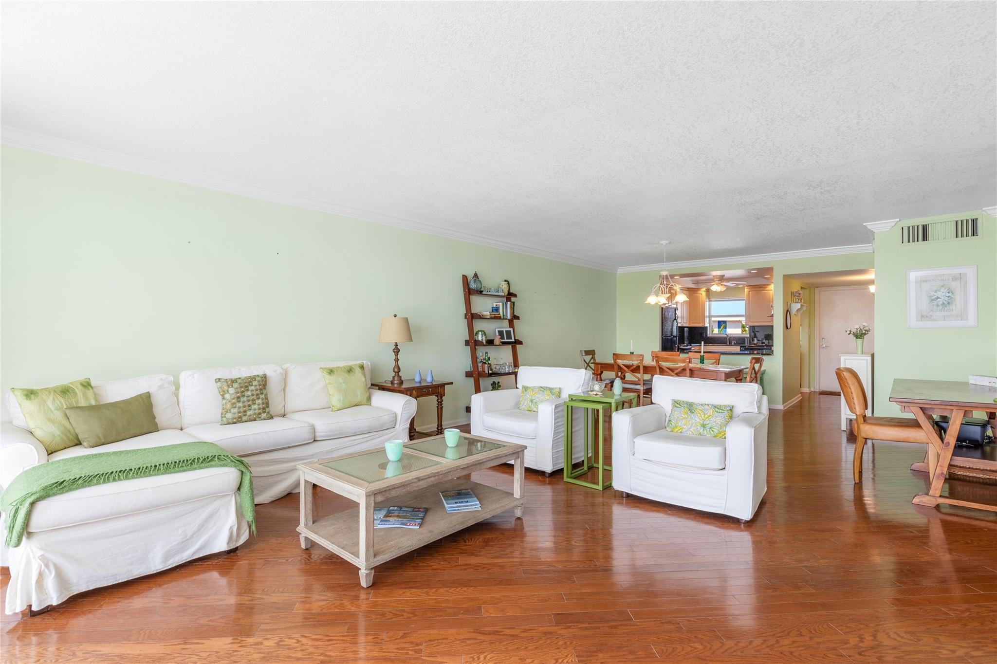 511 Bayshore Dr 410
