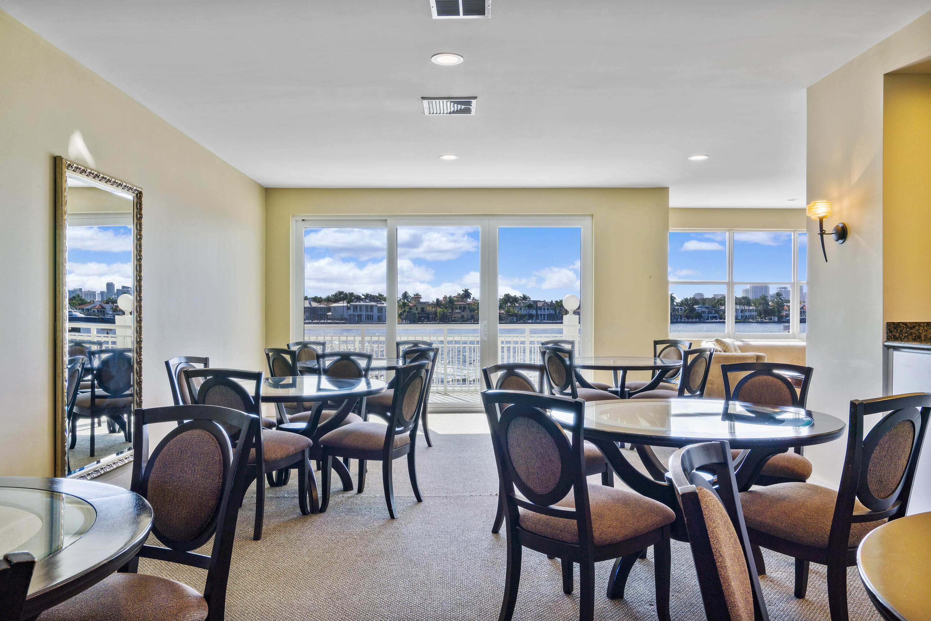 511 Bayshore Dr 410