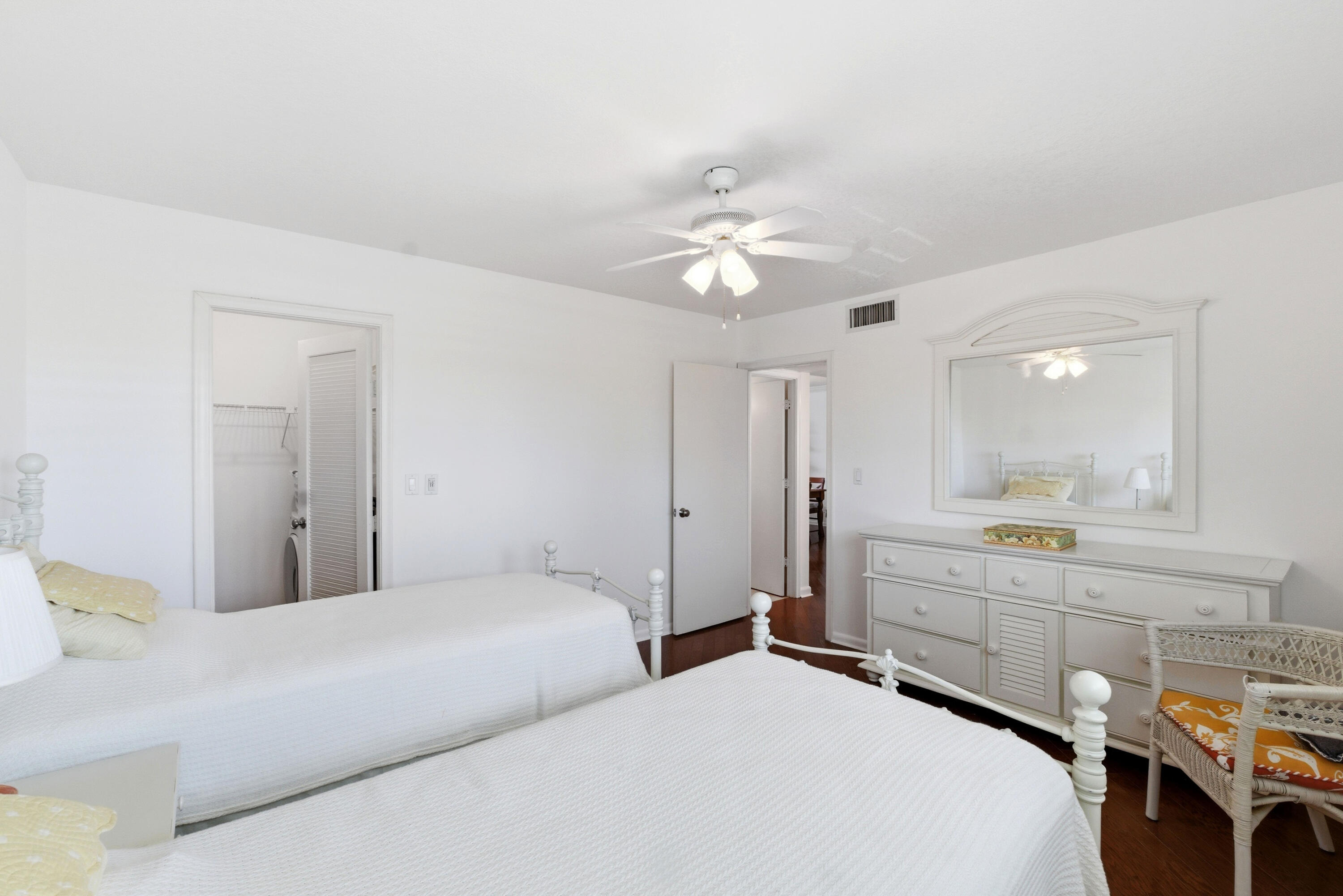 511 Bayshore Dr 410