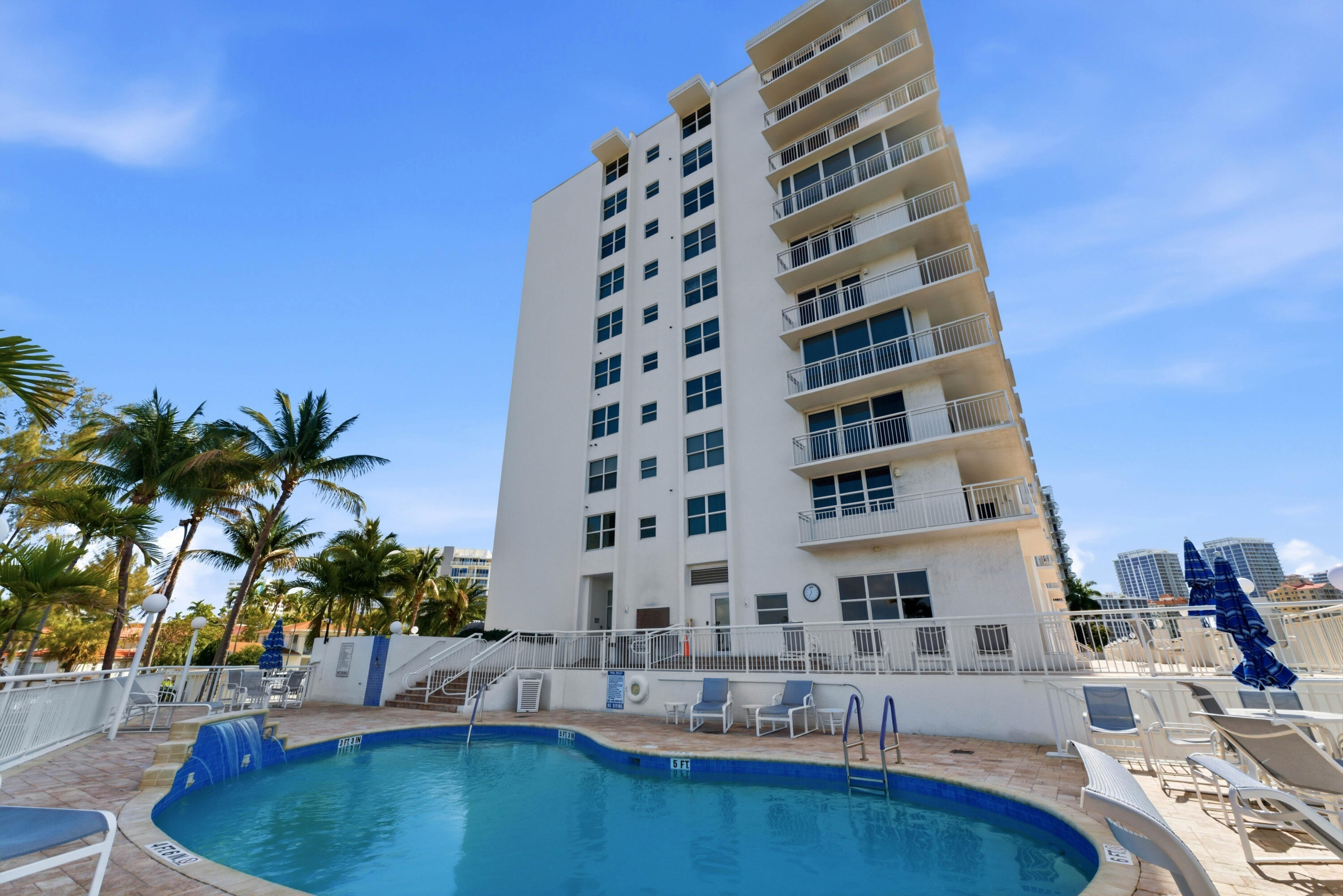 511 Bayshore Dr 410
