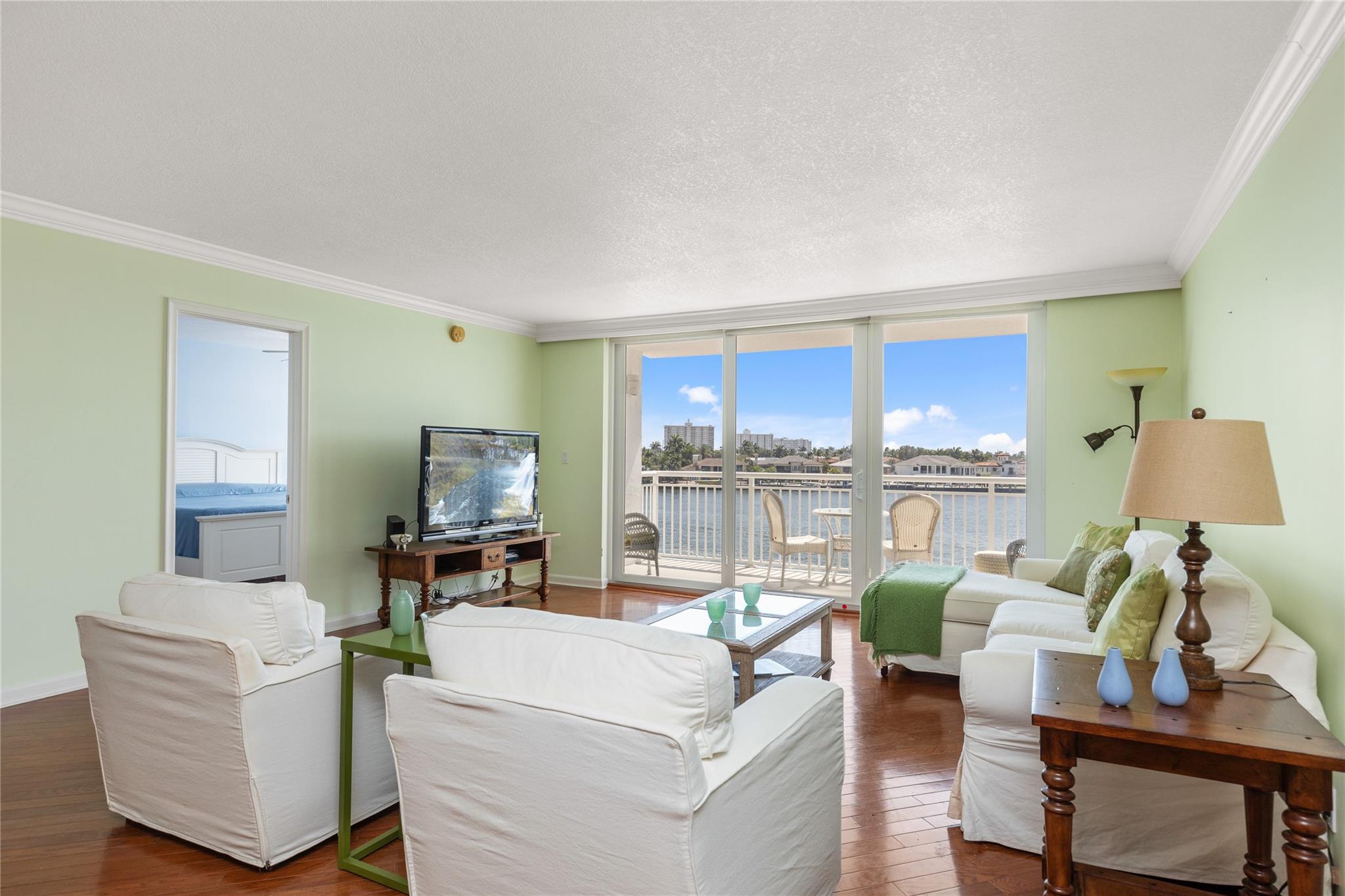 511 Bayshore Dr 410