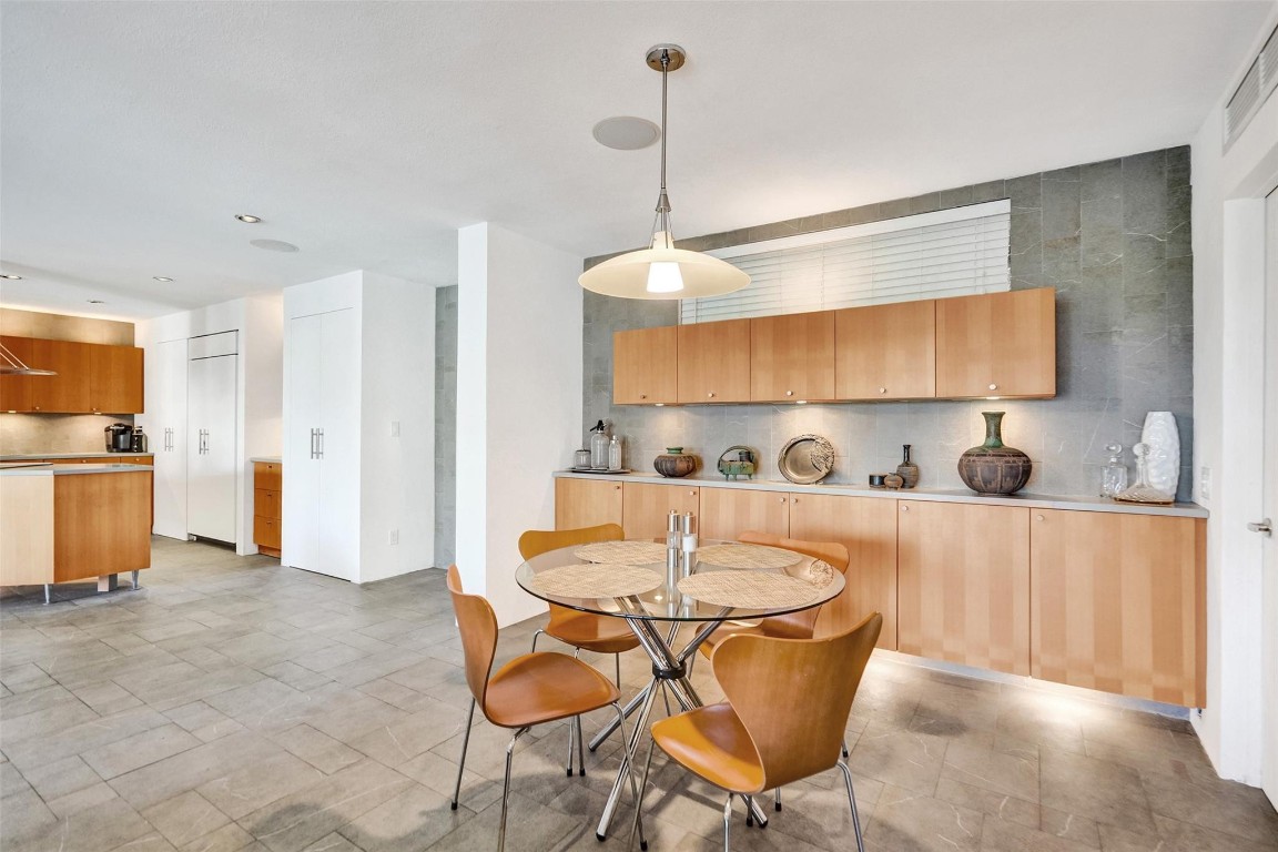 3000 NE 16th Ave D406