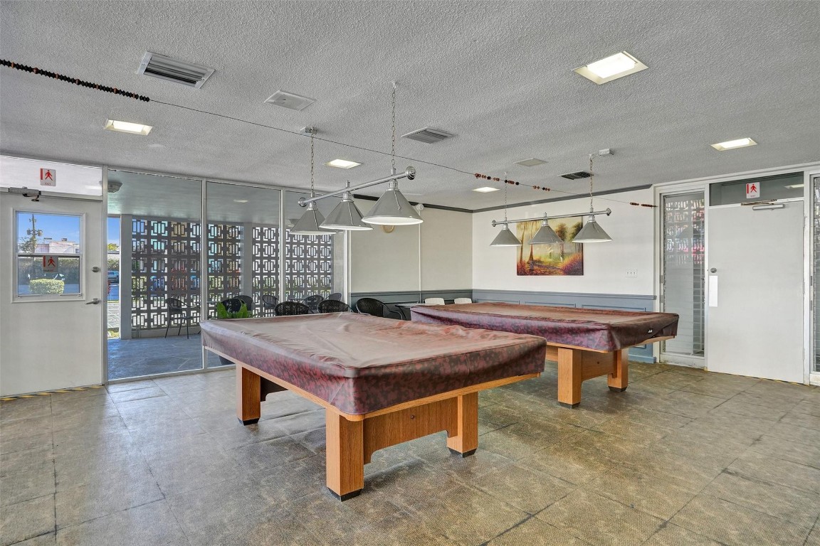 3000 NE 16th Ave D406