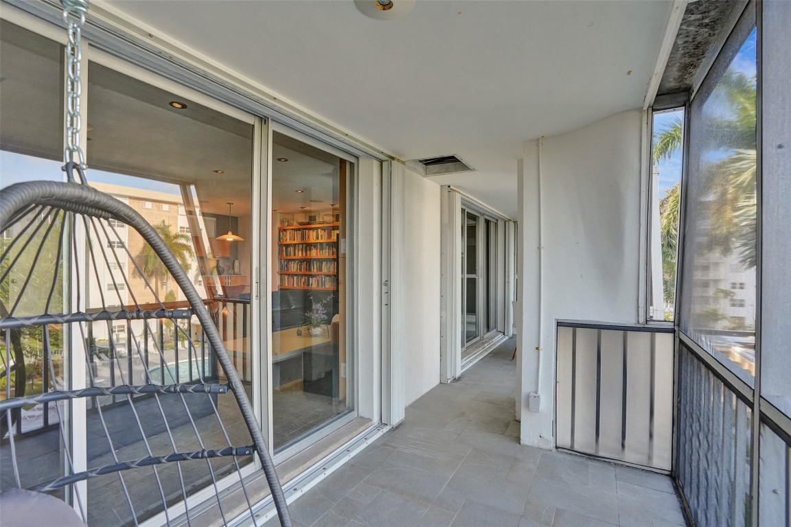 3000 NE 16th Ave D406