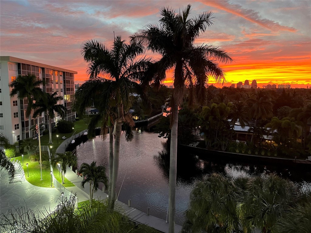 3000 NE 16th Ave D406