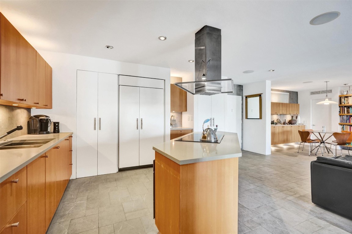 3000 NE 16th Ave D406