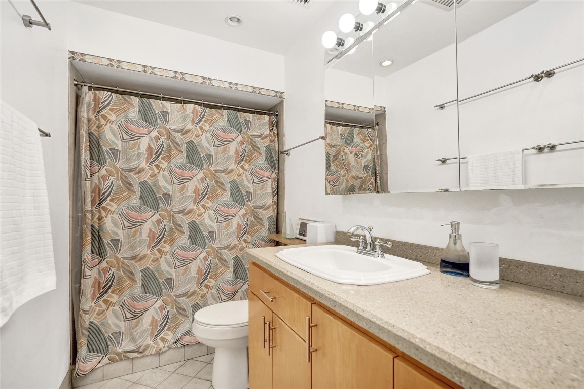 3000 NE 16th Ave D406