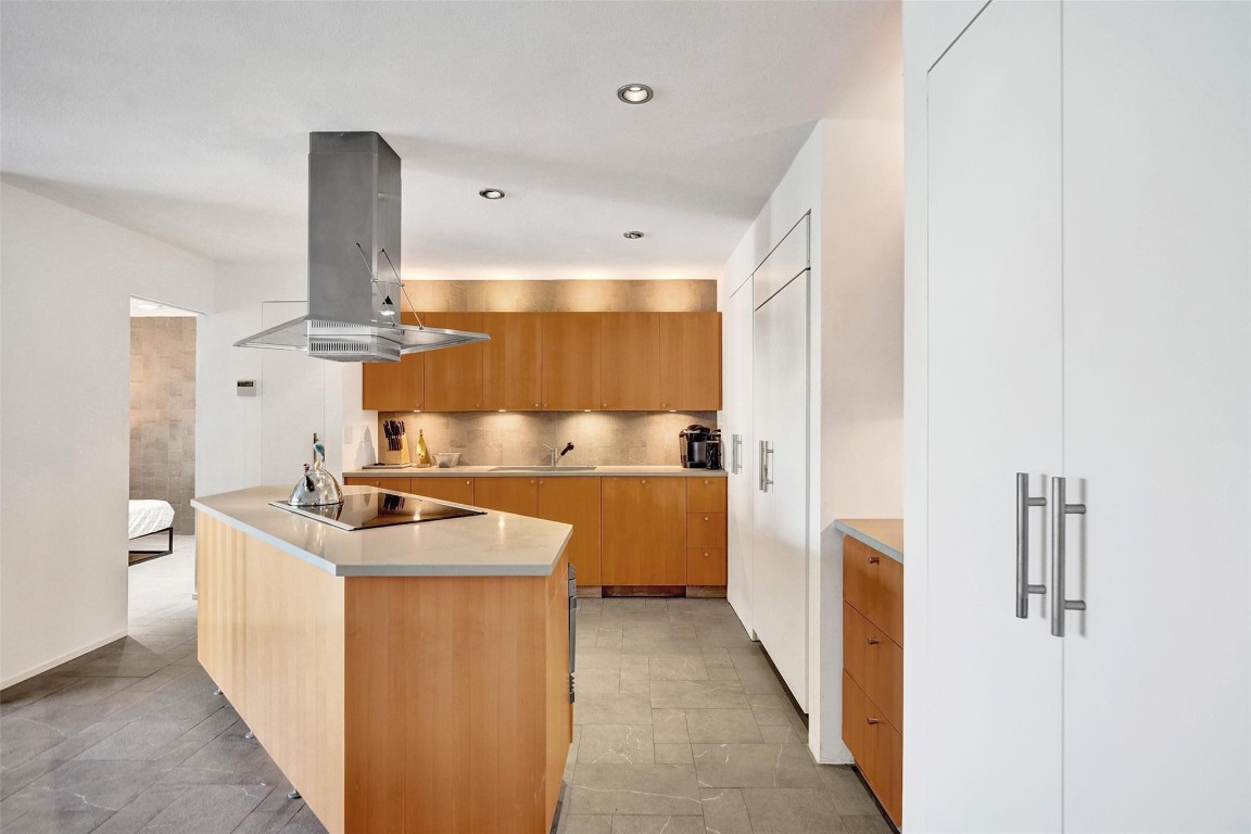 3000 NE 16th Ave D406