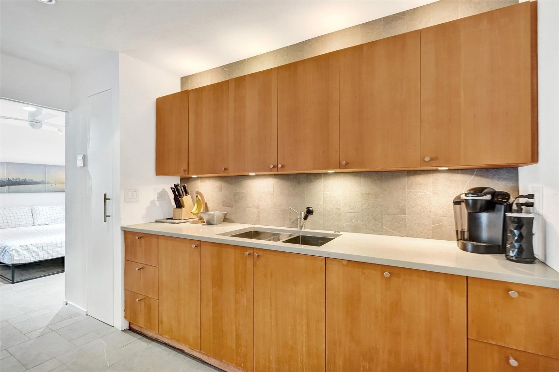 3000 NE 16th Ave D406