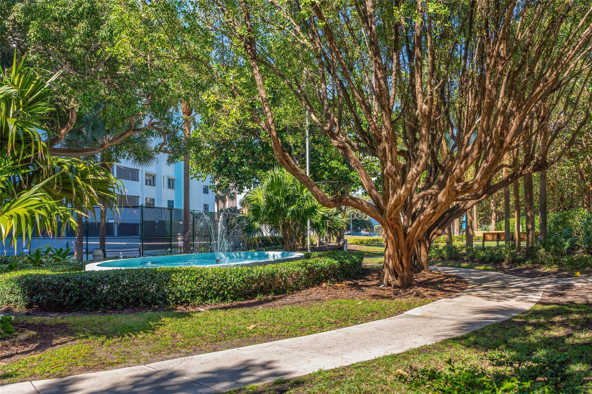 1201 S Ocean Dr 1607N