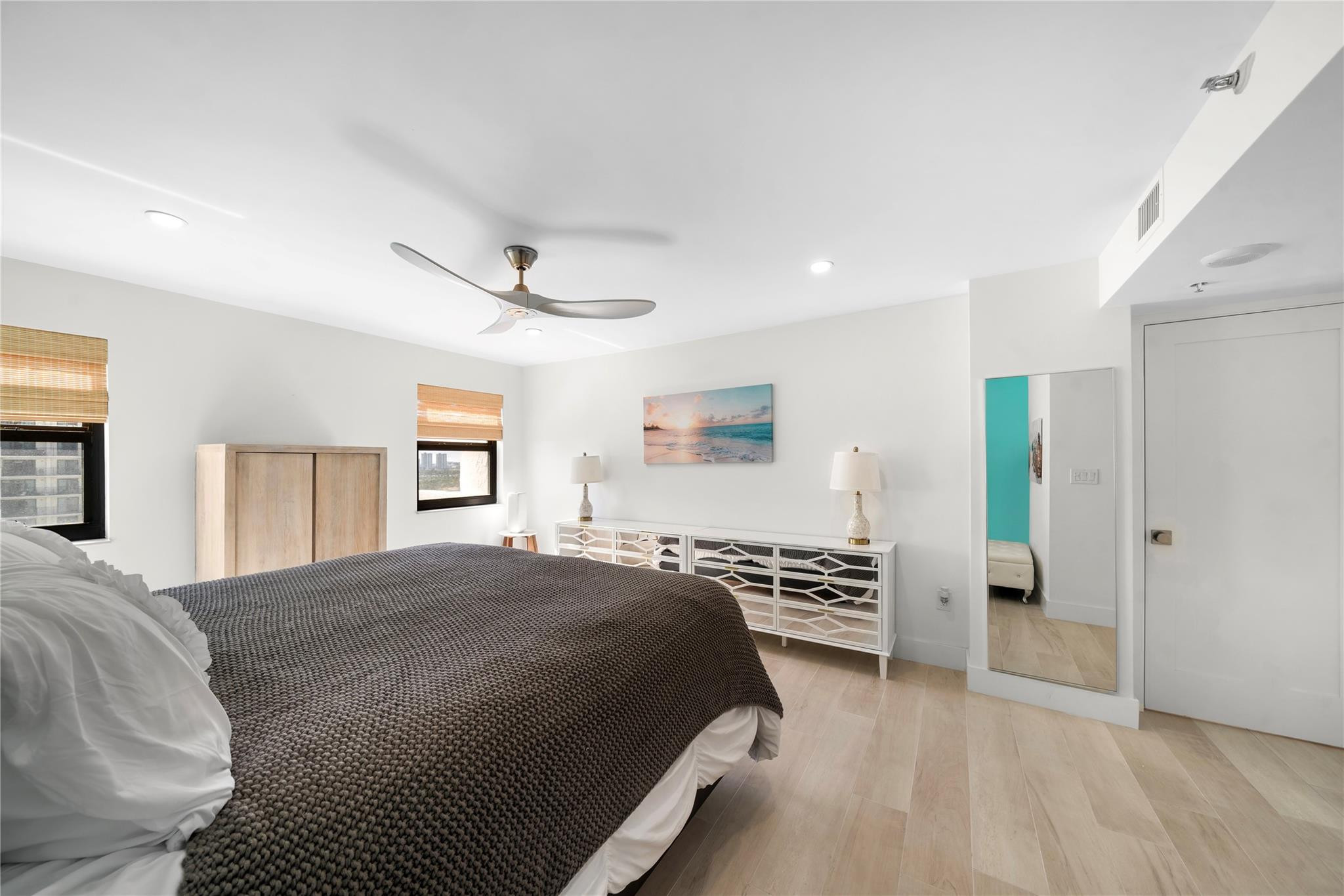 1201 S Ocean Dr 1607N