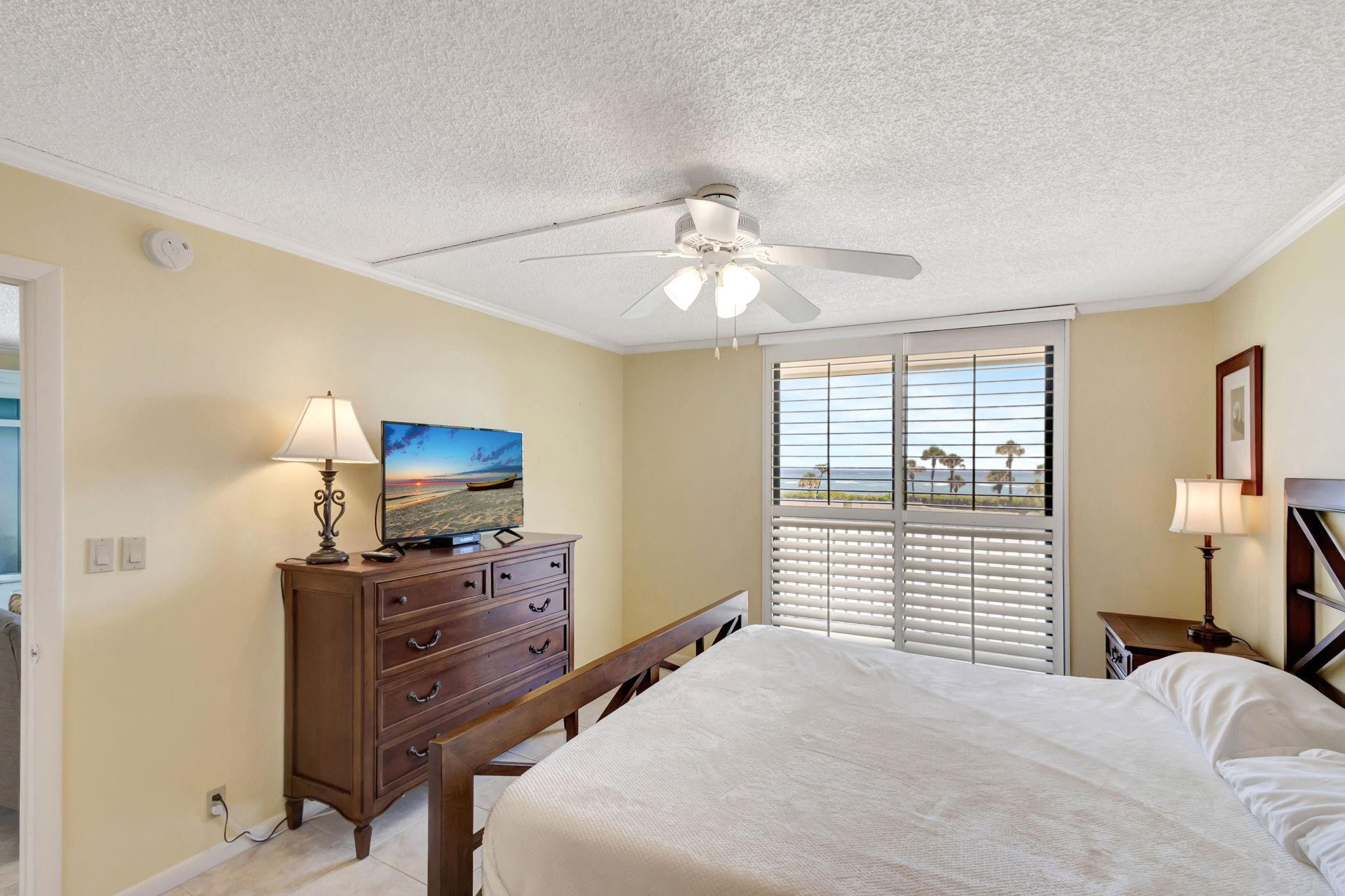 400 Ocean Trail Way 209