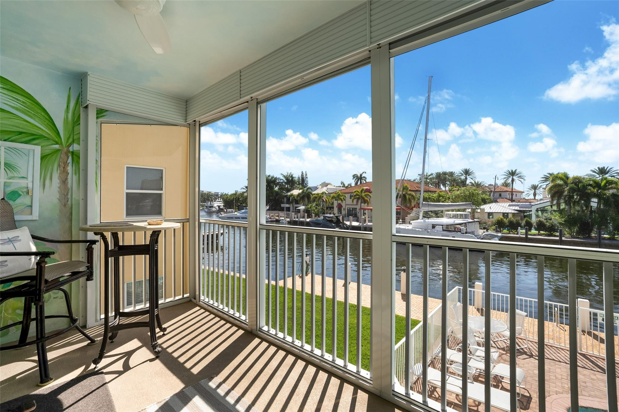 1332 Bayview Dr 203