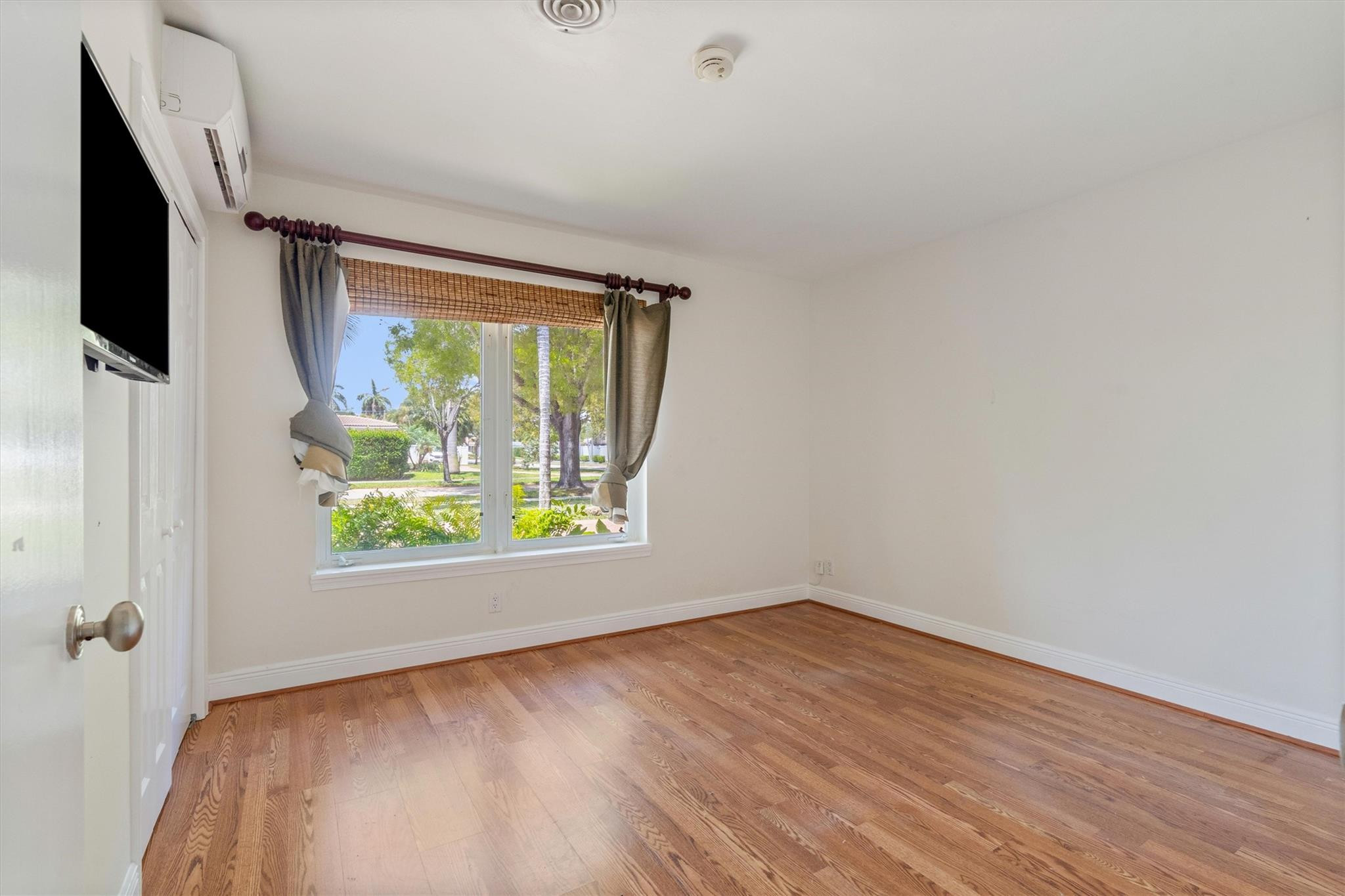 5930 NE 21st Drive, Fort Lauderdale