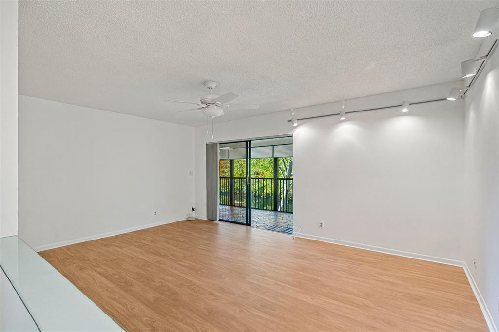 147 Deer Creek Blvd 407