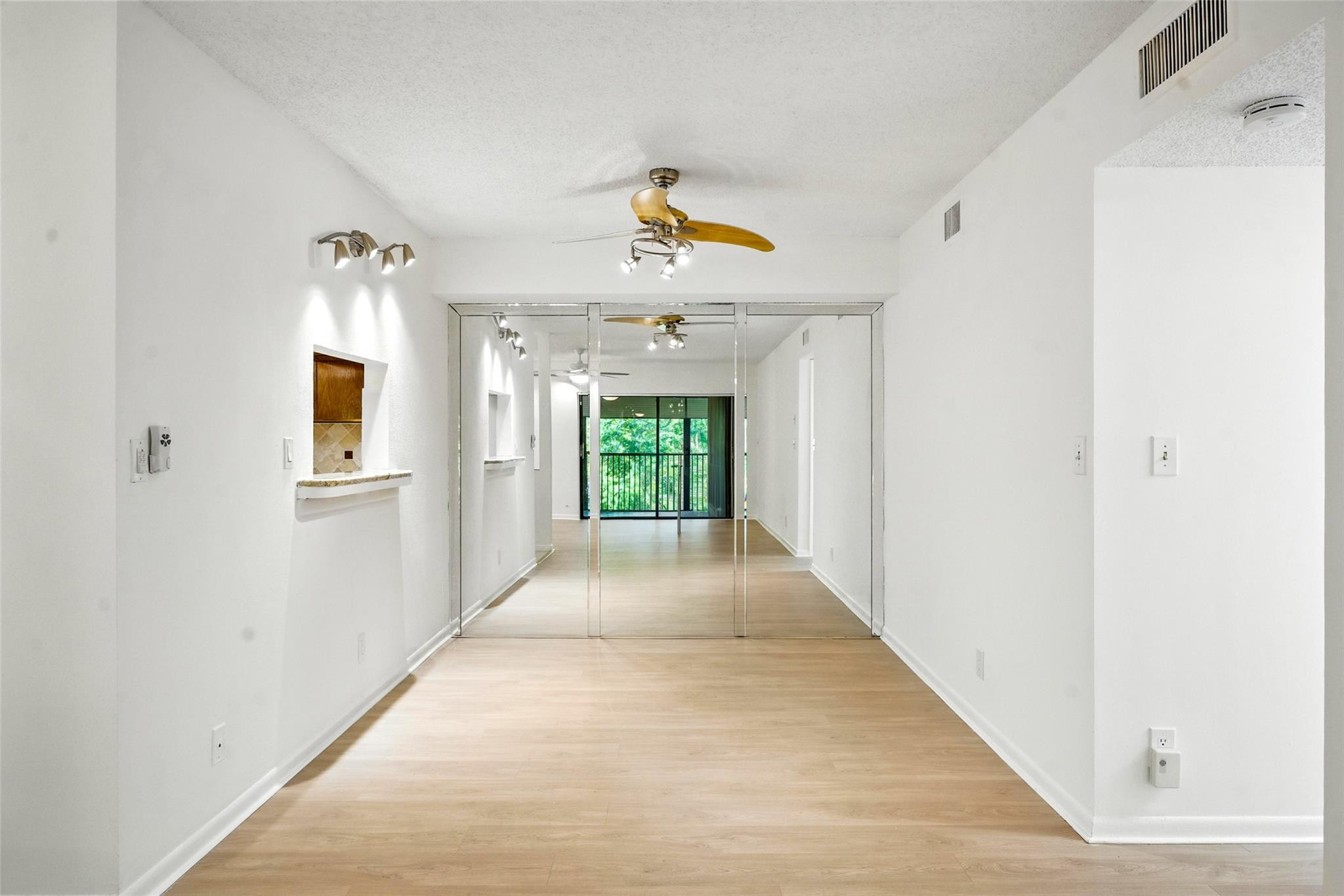 147 Deer Creek Blvd 407