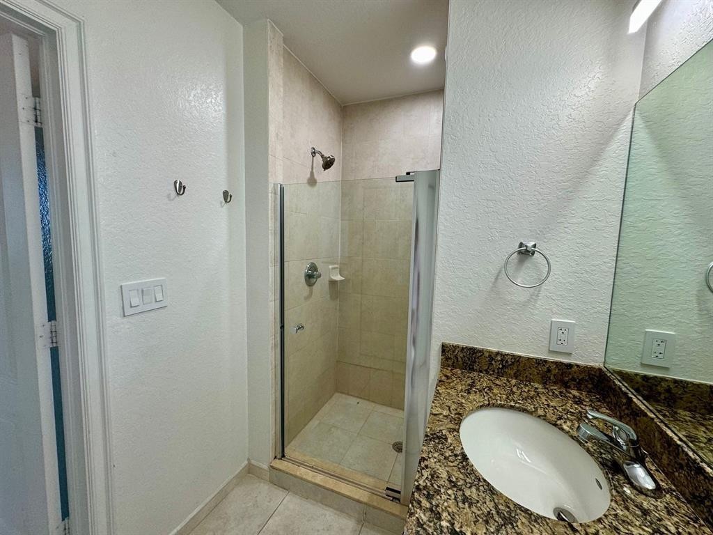 1830 Radius Dr 1304