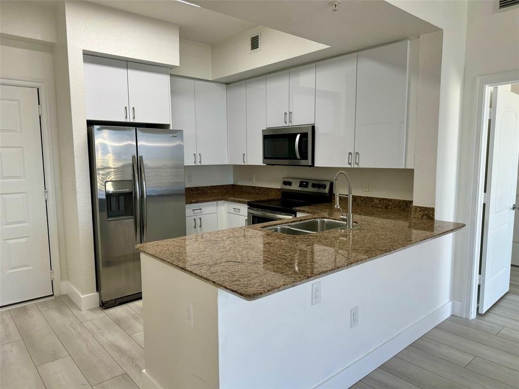 1830 Radius Dr 1304