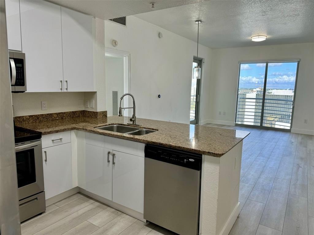 1830 Radius Dr 1304