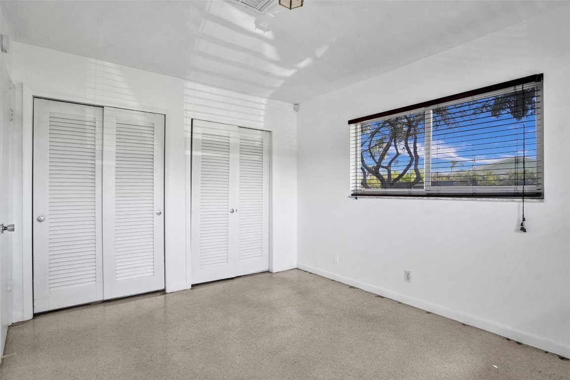 1061-1081 NE 26th Ave #1-2