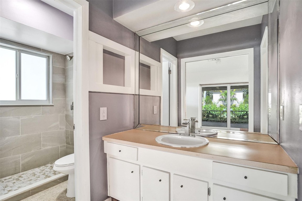 1061-1081 NE 26th Ave #1-2