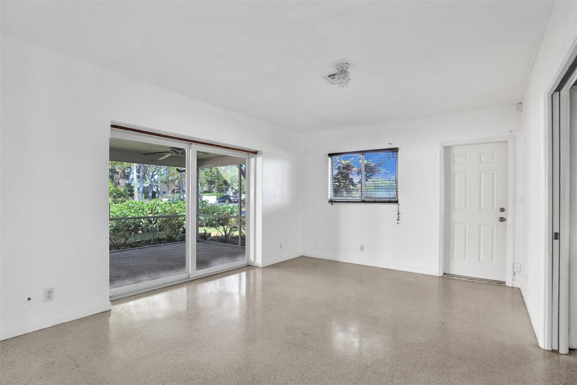 1061-1081 NE 26th Ave #1-2