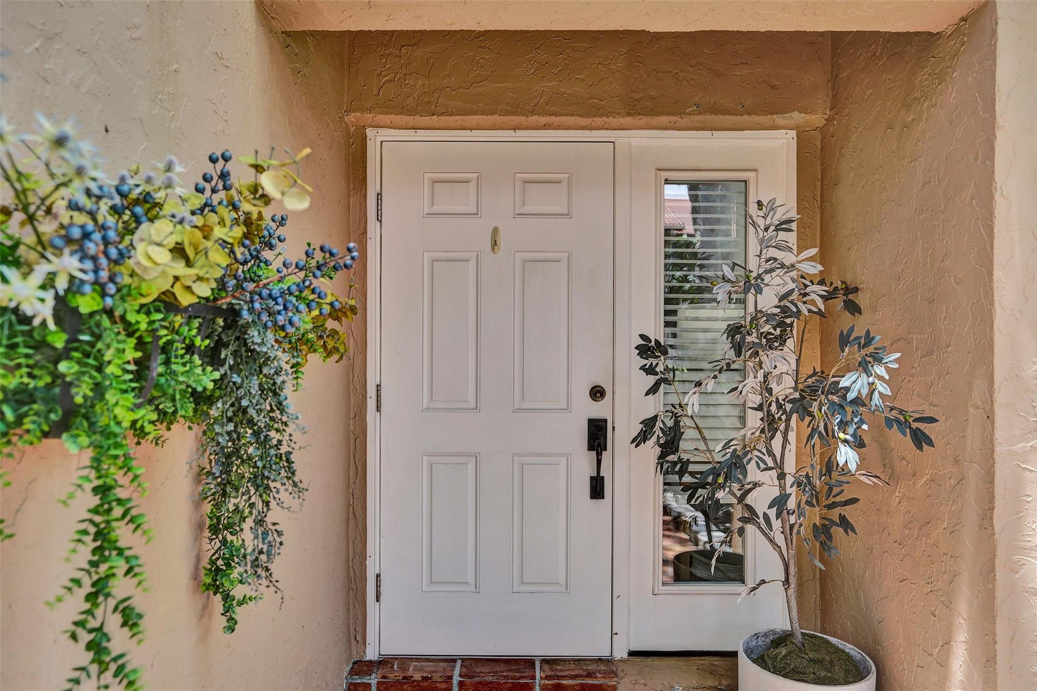 4985 Riverside Dr 506