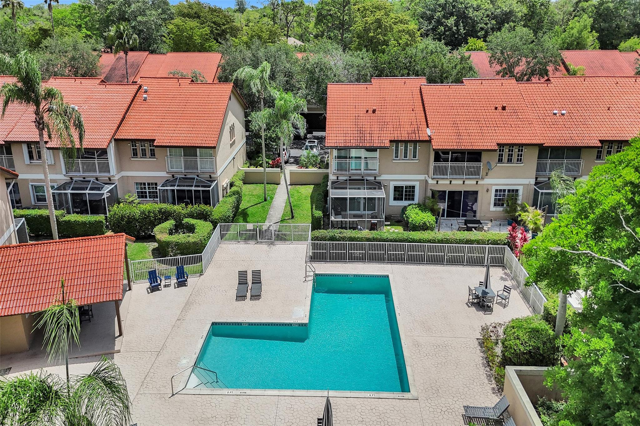 4985 Riverside Dr 506