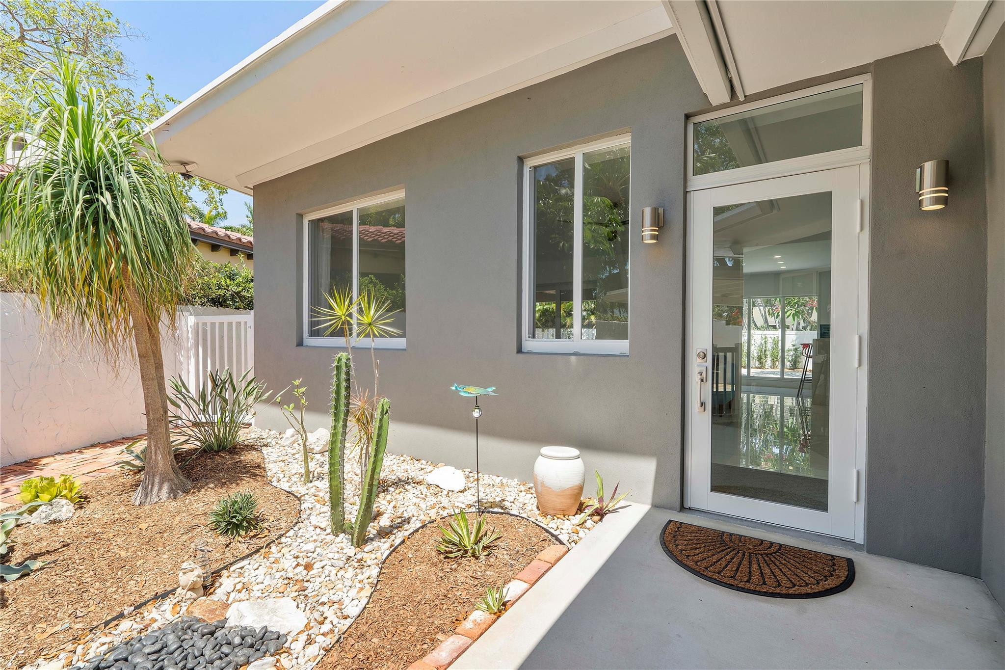 605 N Victoria Park Rd