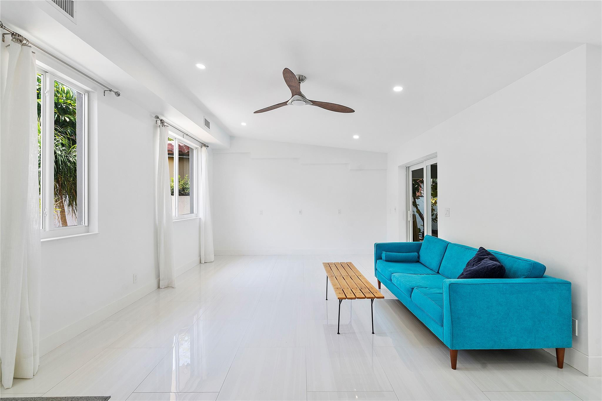 605 N Victoria Park Rd