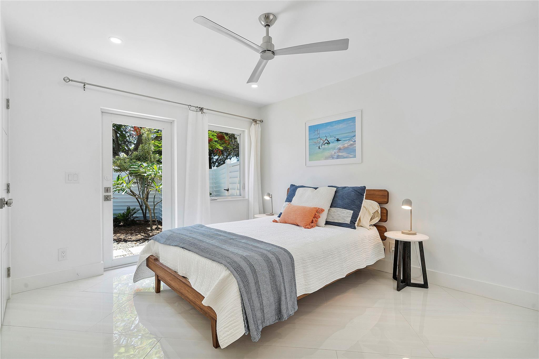 605 N Victoria Park Rd