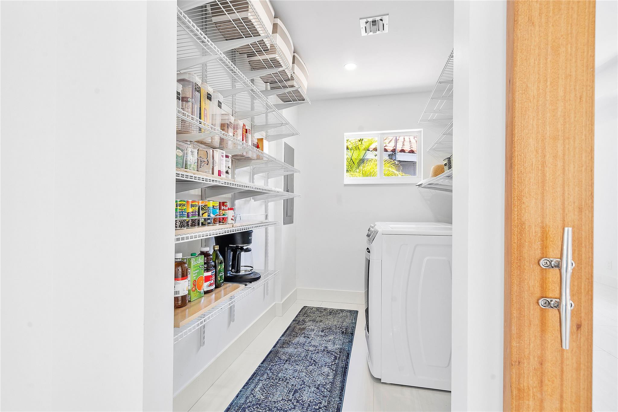 605 N Victoria Park Rd