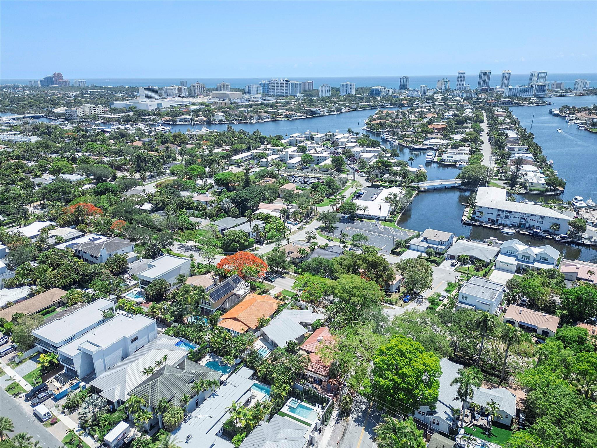 605 N Victoria Park Rd