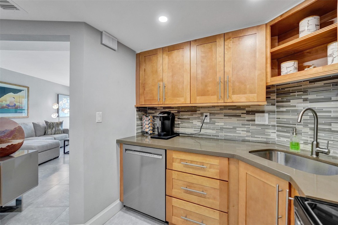 3800 Galt Ocean Dr 1002