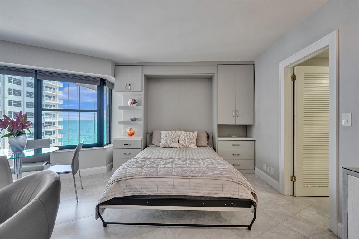 3800 Galt Ocean Dr 1002