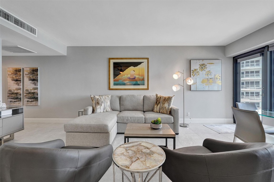 3800 Galt Ocean Dr 1002