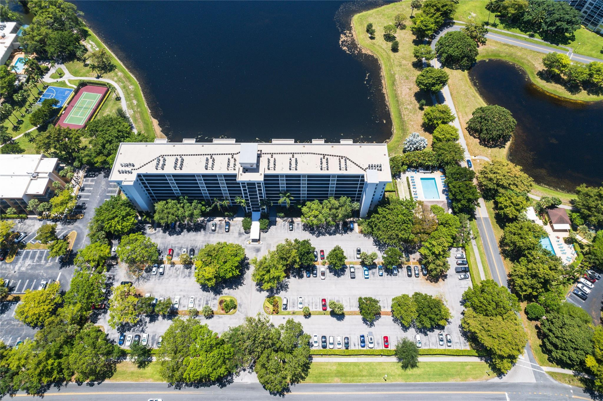 2900 N Course Dr 202